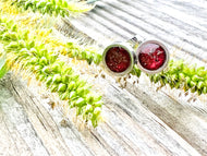 Circle stud earrings